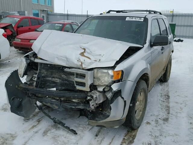 1FMCU9DG0CKB85619 - 2012 FORD ESCAPE XLT SILVER photo 2