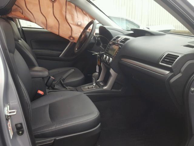 JF2SJARC4GH541848 - 2016 SUBARU FORESTER 2 SILVER photo 5