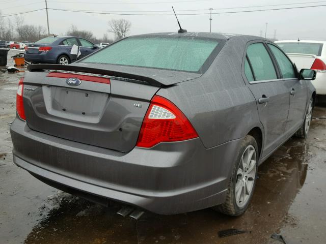 3FAHP0HA0AR426581 - 2010 FORD FUSION SE GRAY photo 4