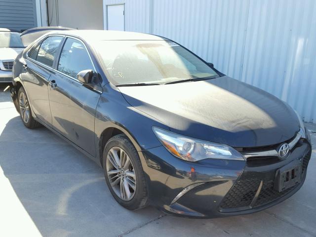 4T1BF1FK4FU037118 - 2015 TOYOTA CAMRY LE GRAY photo 1