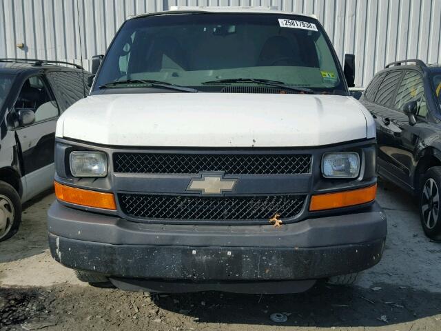 1GC2GTBG1A1170802 - 2010 CHEVROLET EXPRESS G3 WHITE photo 9