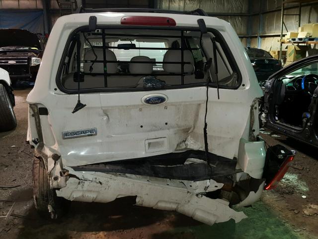 1FMCU9D77AKC45974 - 2010 FORD ESCAPE XLT WHITE photo 9