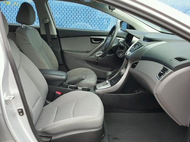 5NPDH4AE7BH040996 - 2011 HYUNDAI ELANTRA GL SILVER photo 5