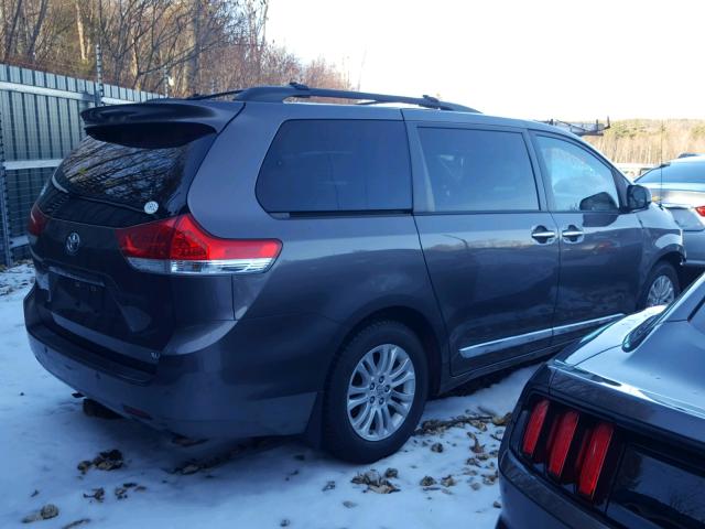 5TDYK3DC5DS354909 - 2013 TOYOTA SIENNA XLE GRAY photo 4