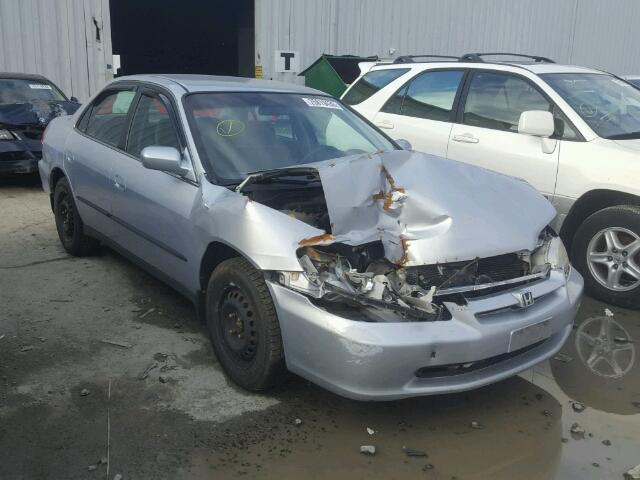 1HGCG5540WA158313 - 1998 HONDA ACCORD LX SILVER photo 1