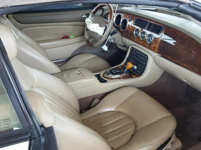 SAJDA42C152A41413 - 2005 JAGUAR XK8 WHITE photo 5