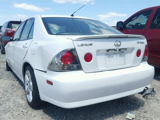 JTHBD192730068158 - 2003 LEXUS IS WHITE photo 3