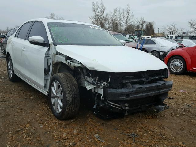 3VWD07AJ7EM441188 - 2014 VOLKSWAGEN JETTA SE WHITE photo 1