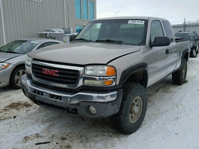 1GTHK29234E326395 - 2004 GMC SIERRA K25 GOLD photo 2