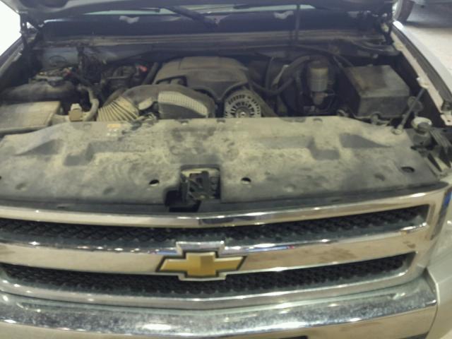 1GCRCREA4BZ422307 - 2011 CHEVROLET SILVERADO SILVER photo 7