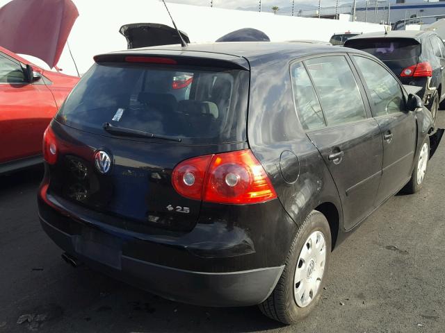 WVWDB71K68W048955 - 2008 VOLKSWAGEN RABBIT BLACK photo 4