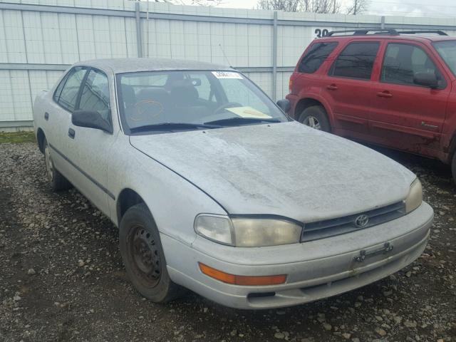 4T1SK11EXNU049477 - 1992 TOYOTA CAMRY DLX SILVER photo 1