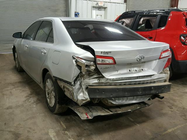 4T4BF1FKXCR165199 - 2012 TOYOTA CAMRY BASE SILVER photo 3