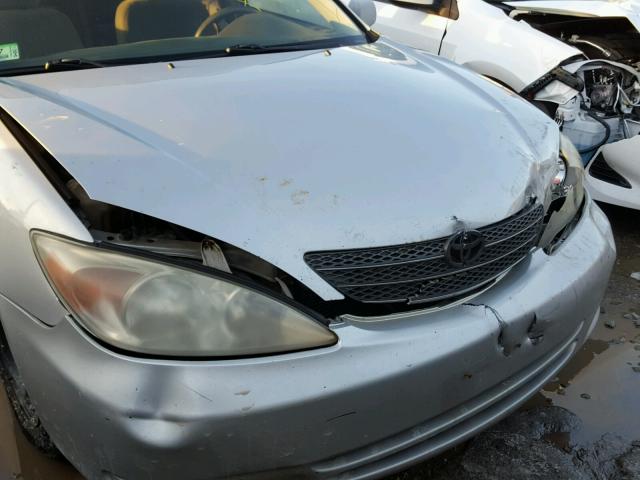 4T1BE32K64U330388 - 2004 TOYOTA CAMRY LE SILVER photo 9