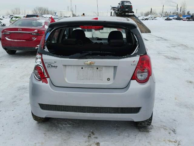 KL1TV65E59B602133 - 2009 CHEVROLET AVEO LS SILVER photo 9