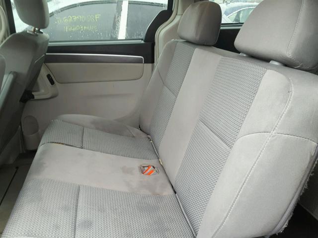 2V8HW44129R549654 - 2009 VOLKSWAGEN ROUTAN S SILVER photo 9