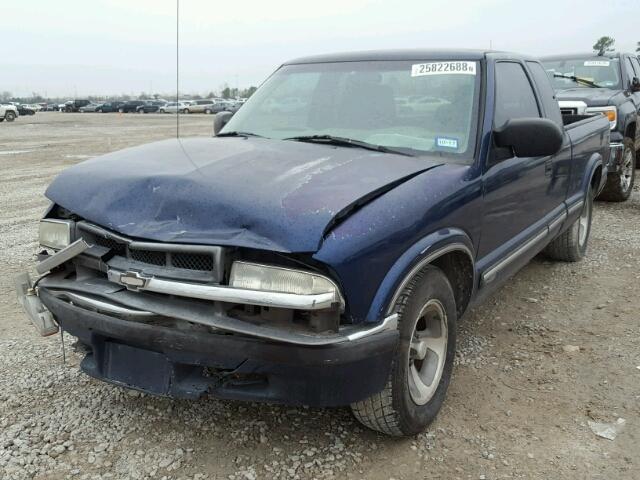 1GCCS19W128136260 - 2002 CHEVROLET S TRUCK S1 BLUE photo 2