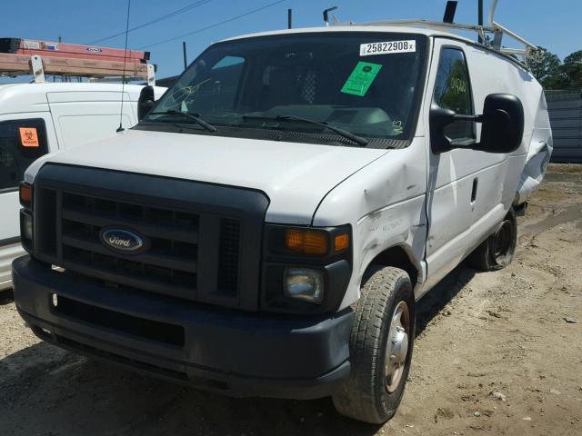 1FTNE2EW9DDB21589 - 2013 FORD ECONOLINE WHITE photo 2