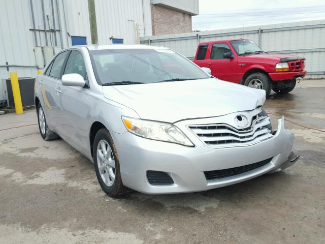 4T1BF3EK2BU730888 - 2011 TOYOTA CAMRY BASE SILVER photo 1