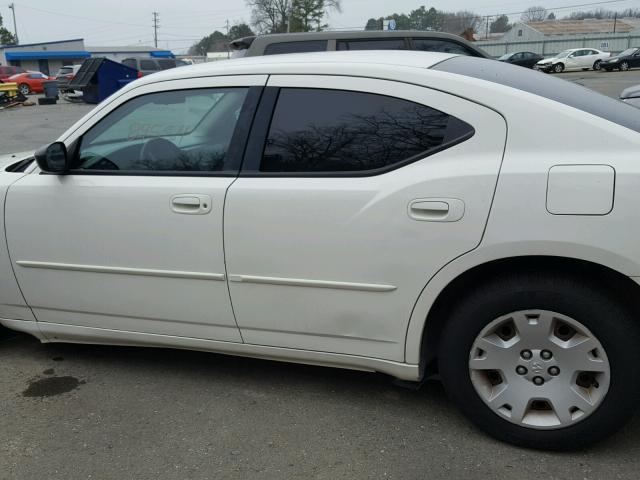 2B3KA43R36H310009 - 2006 DODGE CHARGER SE WHITE photo 9