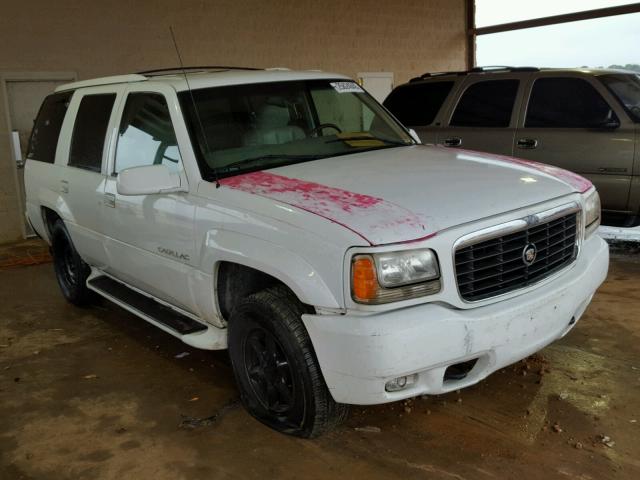 1GYEK63R2YR189829 - 2000 CADILLAC ESCALADE L WHITE photo 1