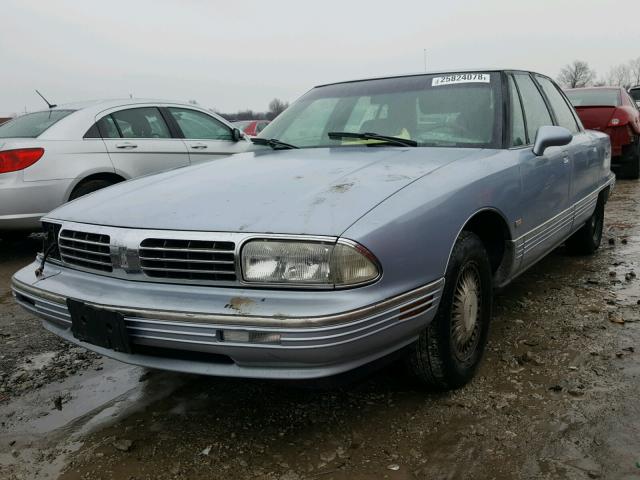 1G3CX52K4T4304224 - 1996 OLDSMOBILE 98 REGENCY BLUE photo 2