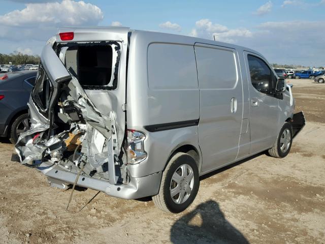 3N63M0ZN0FK726603 - 2015 CHEVROLET CITY EXPRE SILVER photo 4