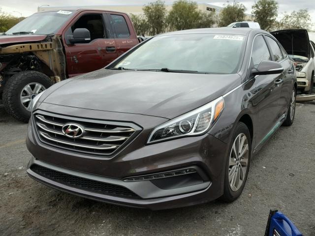 5NPE34AF1FH049467 - 2015 HYUNDAI SONATA SPO BROWN photo 2