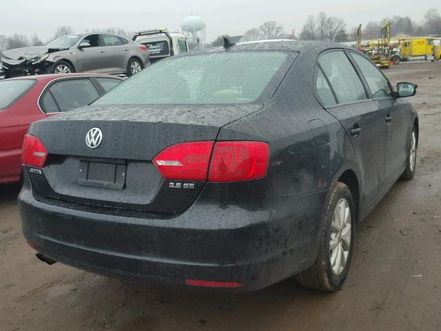 3VWDZ7AJ5BM350907 - 2011 VOLKSWAGEN JETTA SE BLACK photo 4