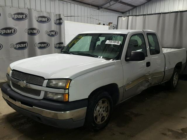 1GCEC19V74Z109753 - 2004 CHEVROLET SILVERADO WHITE photo 2