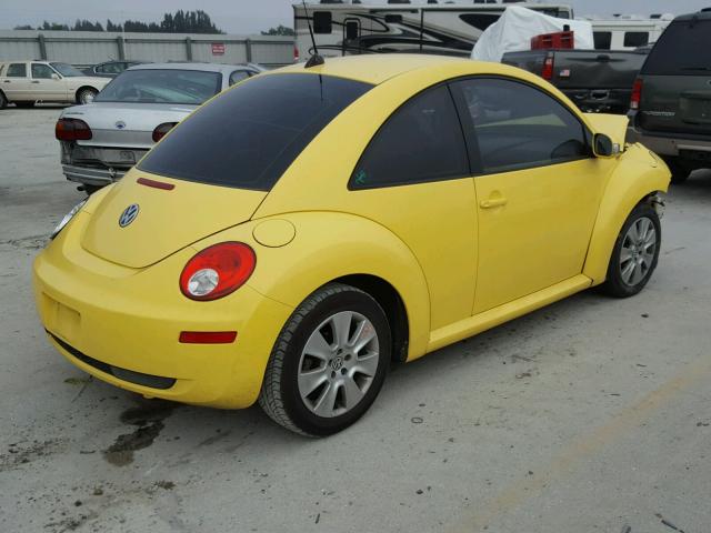 3VWPW31C28M518687 - 2008 VOLKSWAGEN NEW BEETLE YELLOW photo 4