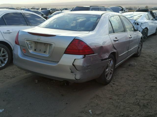 1HGCM553X7A146543 - 2007 HONDA ACCORD SE SILVER photo 4