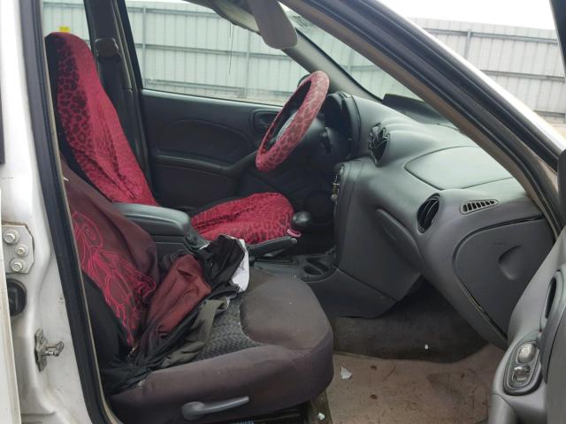 1G2NF52E74M592509 - 2004 PONTIAC GRAND AM S WHITE photo 5