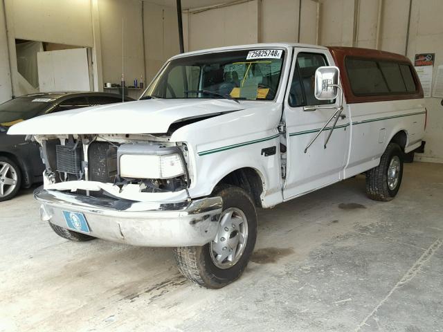 1FTHF25H4SNA70019 - 1995 FORD F250 WHITE photo 2