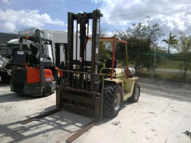 1T581825095 - 1983 CLAR FORKLIFT 黄色 照片 2