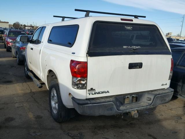 5TFBV54157X026959 - 2007 TOYOTA TUNDRA DOU WHITE photo 3