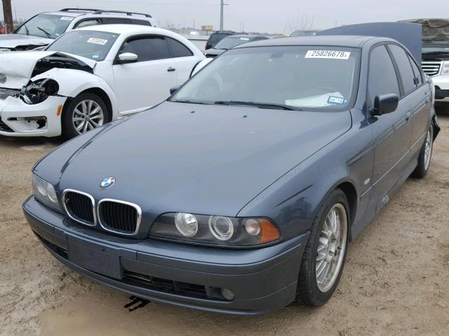 WBADT63481CF00966 - 2001 BMW 530 I AUTO BLUE photo 2