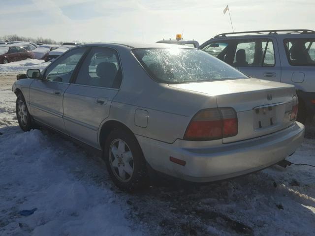 1HGCE6678TA022303 - 1996 HONDA ACCORD EX TAN photo 3