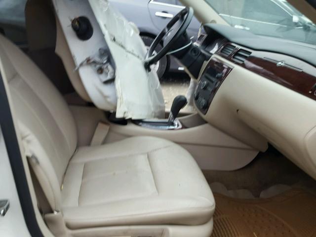 2G1WD58C779182301 - 2007 CHEVROLET IMPALA SUP 白色 照片 5
