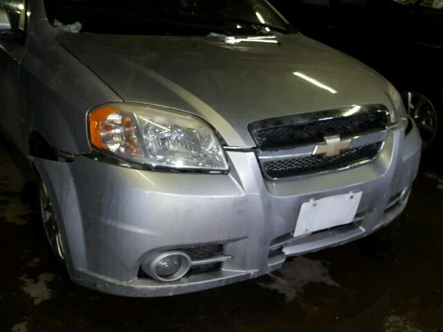 KL1TG56E29B309311 - 2009 CHEVROLET AVEO LT SILVER photo 9