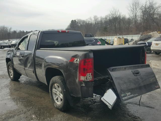 1GTR2VE38BZ282257 - 2011 GMC SIERRA K15 GRAY photo 3