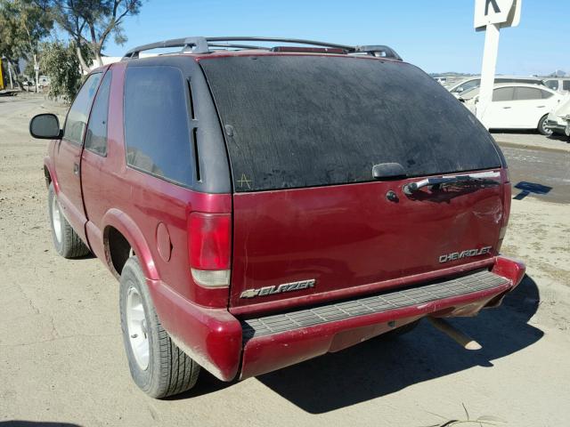 1GNCS18W8TK238734 - 1996 CHEVROLET BLAZER RED photo 3