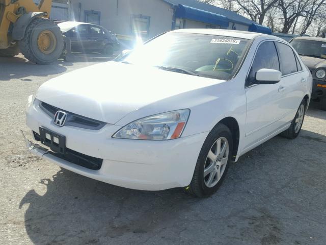 1HGCM66565A012888 - 2005 HONDA ACCORD EX WHITE photo 2