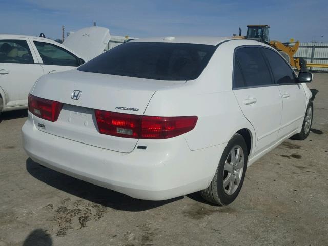 1HGCM66565A012888 - 2005 HONDA ACCORD EX WHITE photo 4