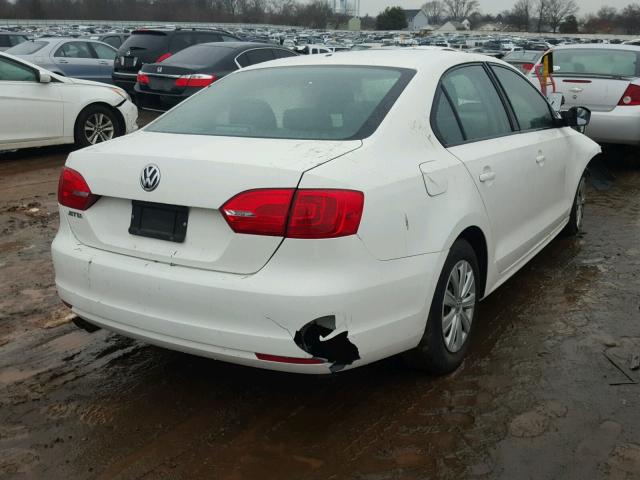 3VW2K7AJ8DM372446 - 2013 VOLKSWAGEN JETTA BASE 白色 照片 4