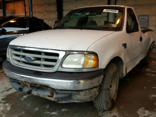 2FTRF17W6YCA78888 - 2000 FORD F150 WHITE photo 2