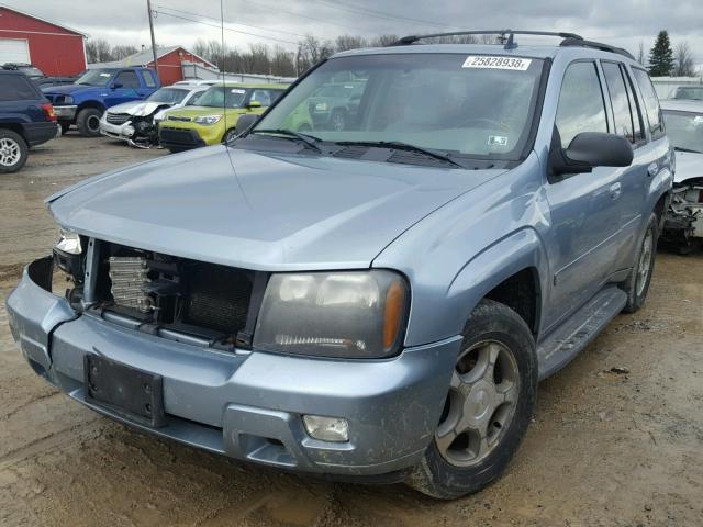 1GNDT13S662282175 - 2006 CHEVROLET TRAILBLAZE BLUE photo 2