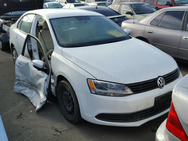 3VWD17AJ9EM423983 - 2014 VOLKSWAGEN JETTA SE WHITE photo 1