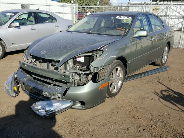 JTHBA30G055090537 - 2005 LEXUS ES 330 GREEN photo 2