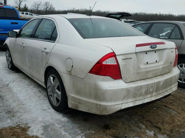 3FAHP0HA4AR203377 - 2010 FORD FUSION SE WHITE photo 3